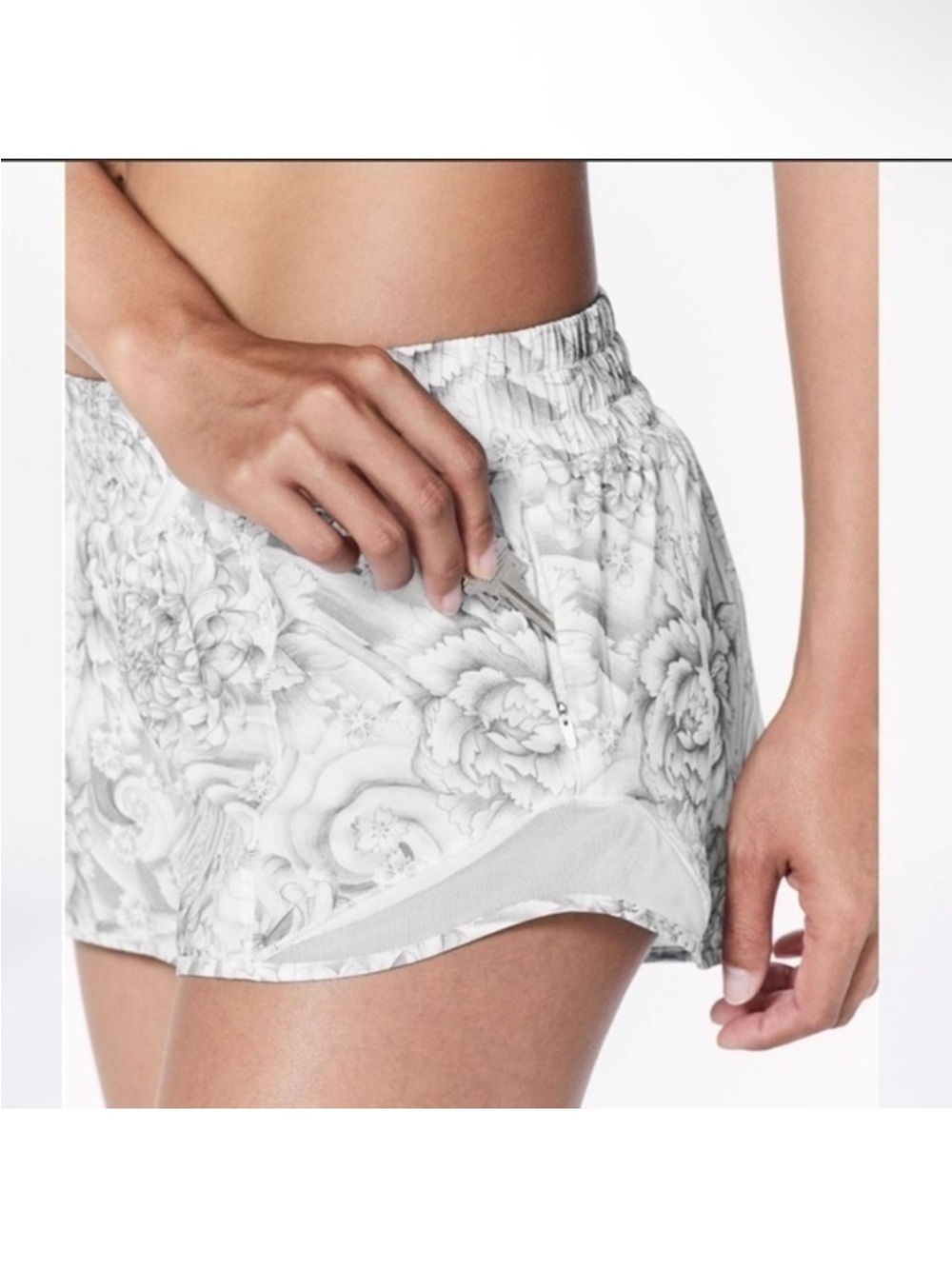 Lululemon Hotty Hot Short 2.5" Mini Twine White 12